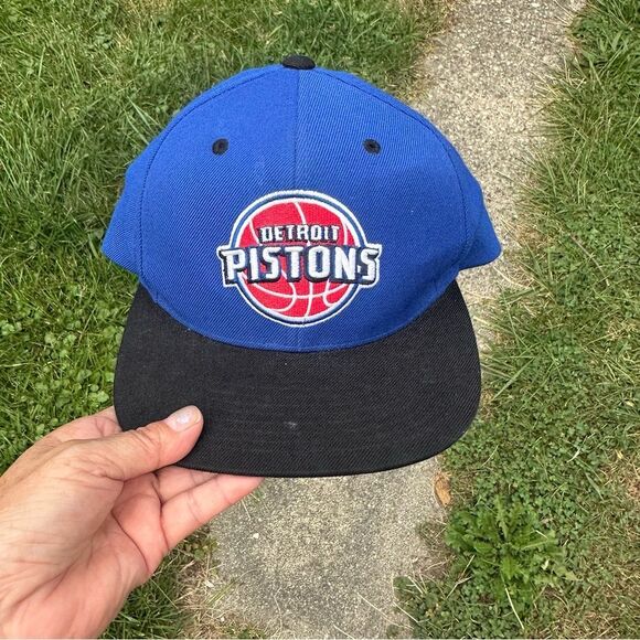 Mitchell & Ness Blue and Black Cap - Picture 7 of 7